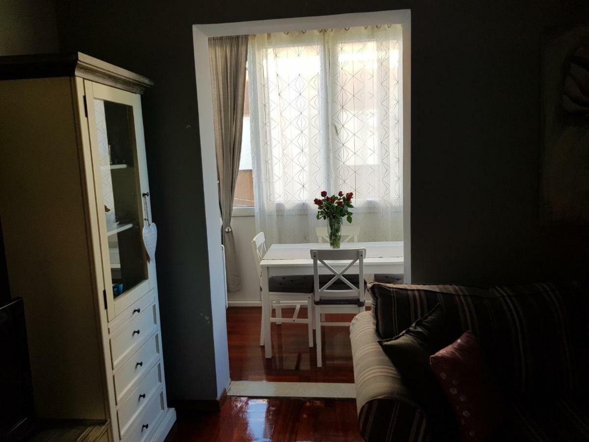 Cozy Apartment In ロヴィニ エクステリア 写真