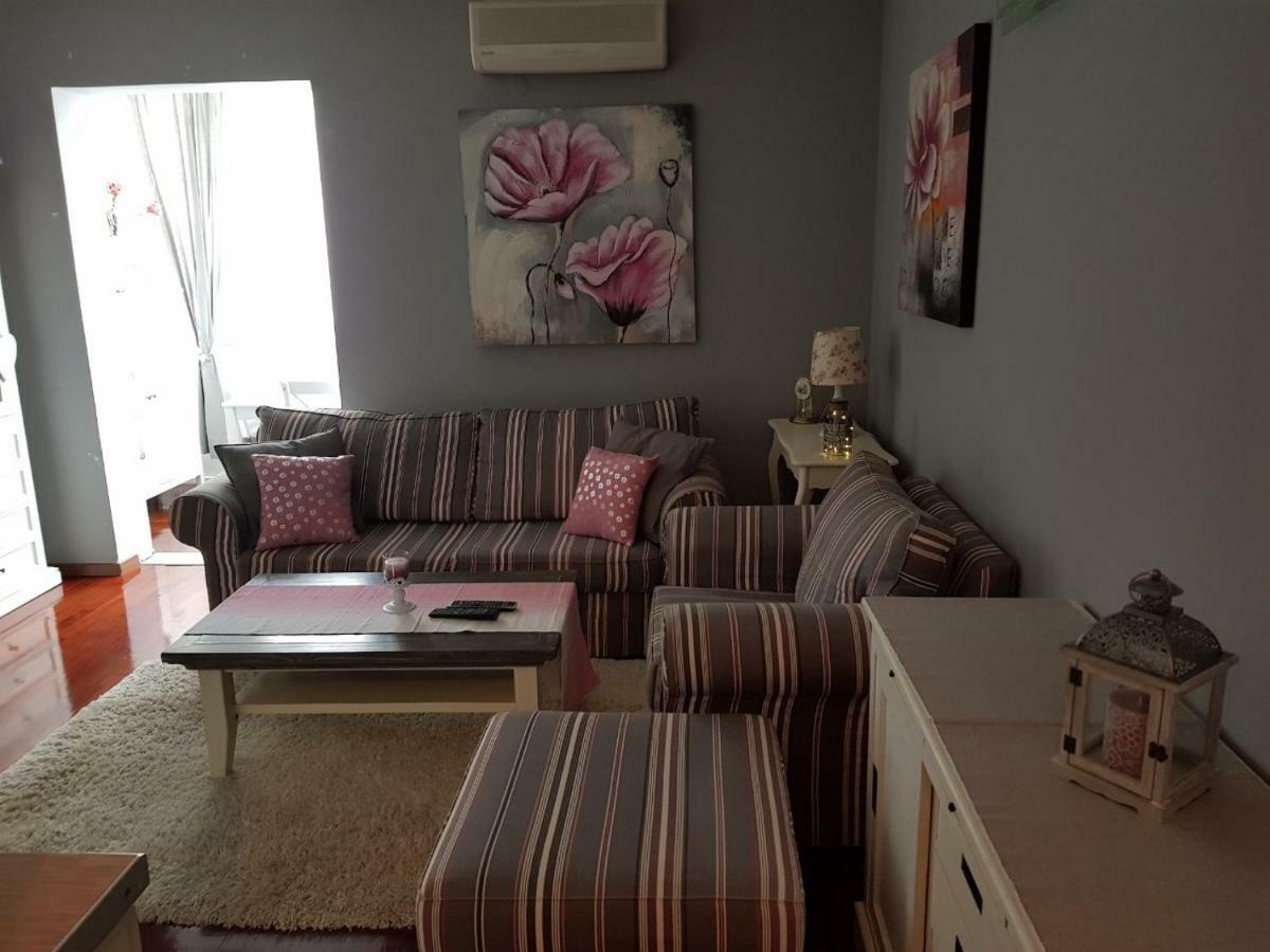 Cozy Apartment In ロヴィニ エクステリア 写真