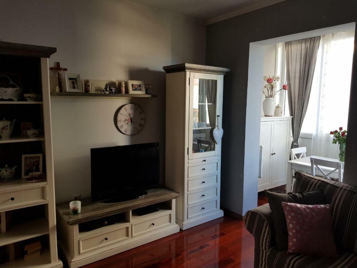 Cozy Apartment In ロヴィニ エクステリア 写真